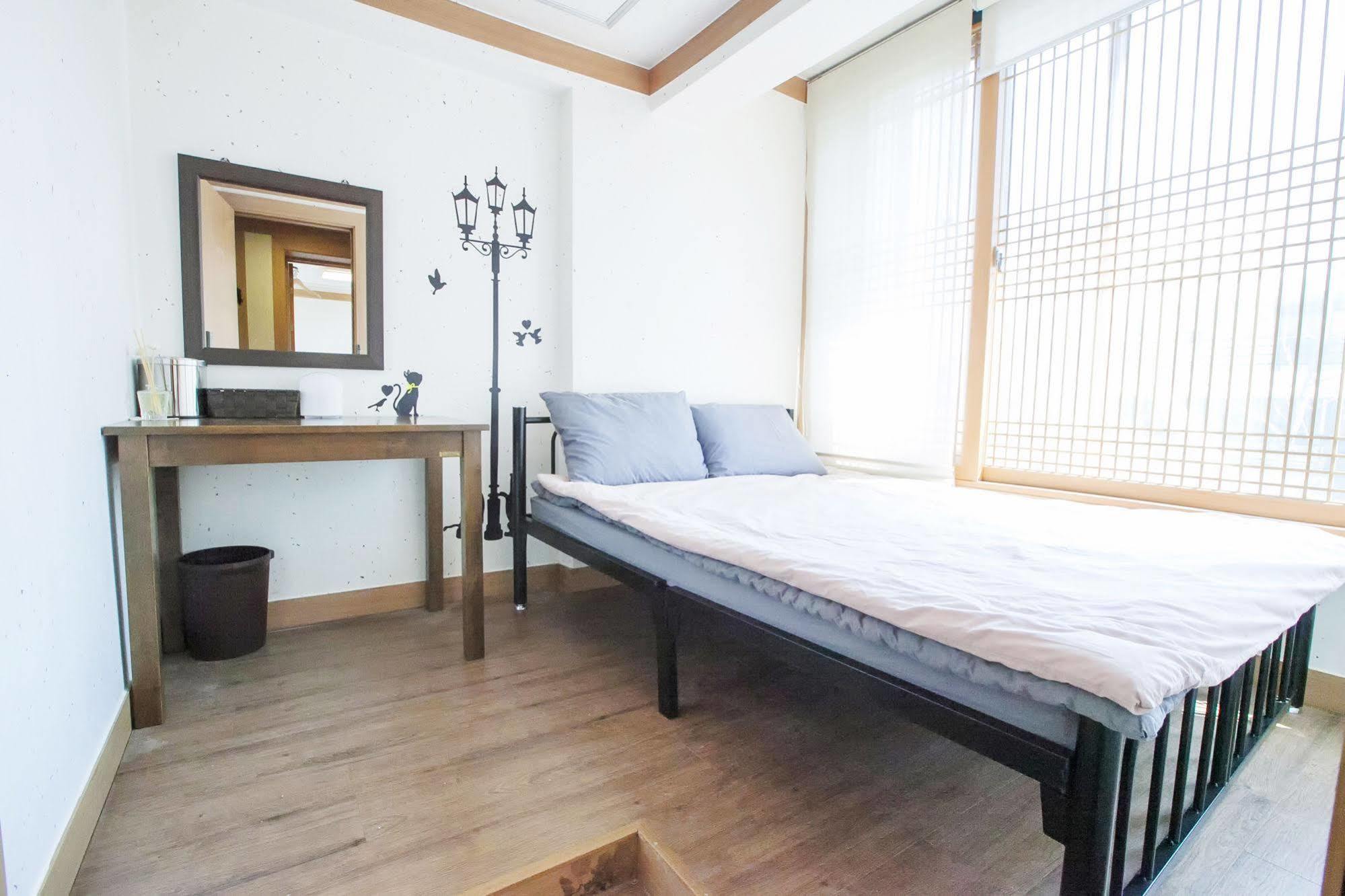 The Blossom Yeonnam Guesthouse Seoul Eksteriør bilde